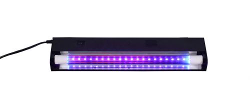 18" LED BLACKLIGHT FIXTURE WITH BULB