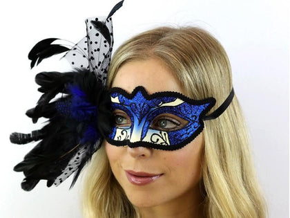 Side Feather Mask