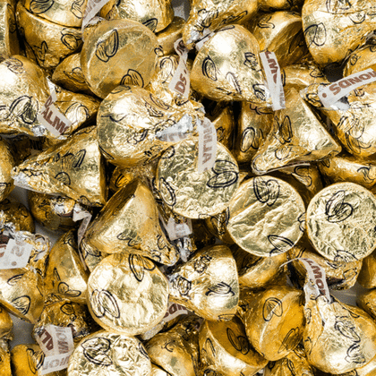 Includes: Individually wrapped pieces Approx. 100 pieces per pound This item is heat sensitive and will ship with cool pack packaging as needed Made in the USAGold Hershey's Almond Kisses Foil Wrapped Bulk Chocolate Candy