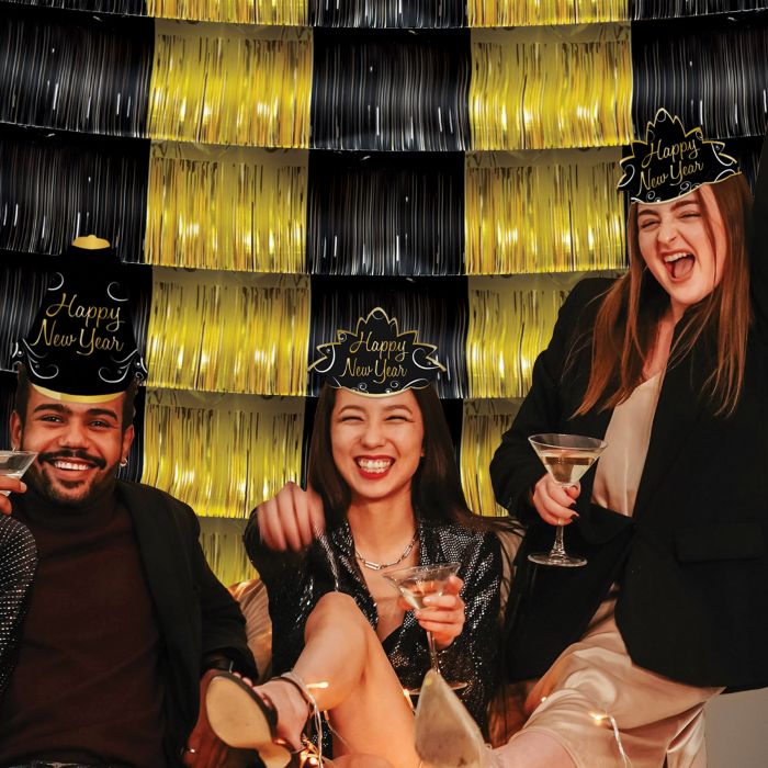 Metallic Fringe Garland Backdrop | Gold