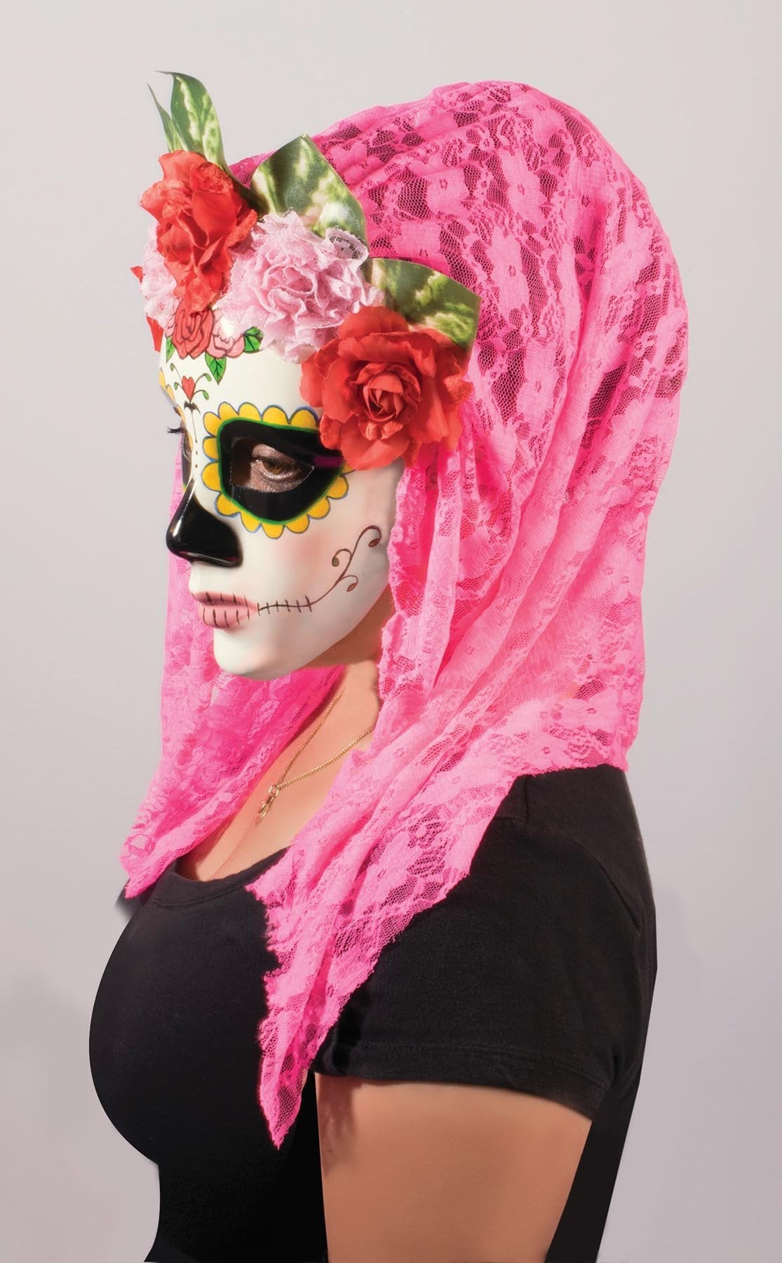 Senora mask with flowers and leaves