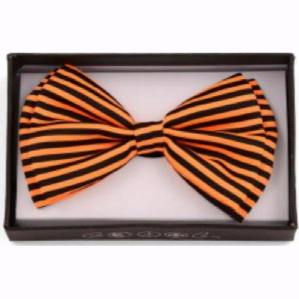 halloween spooky classic neck black